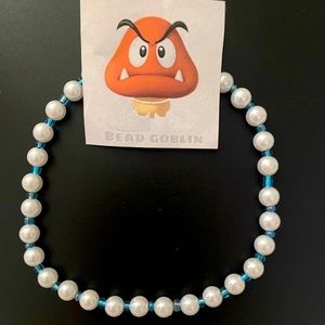 clear blue pearl bead goblin necklace (snug fit)